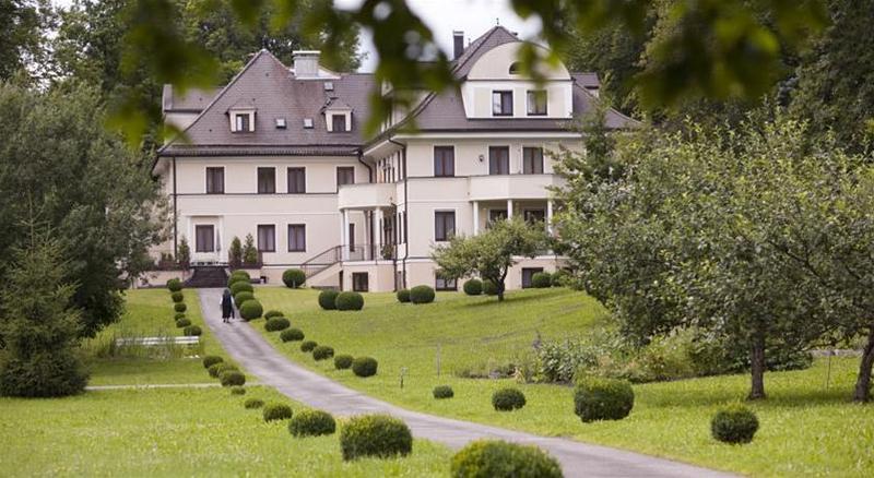 Hideauts Hotels Der Rosengarten Fussen Exterior photo